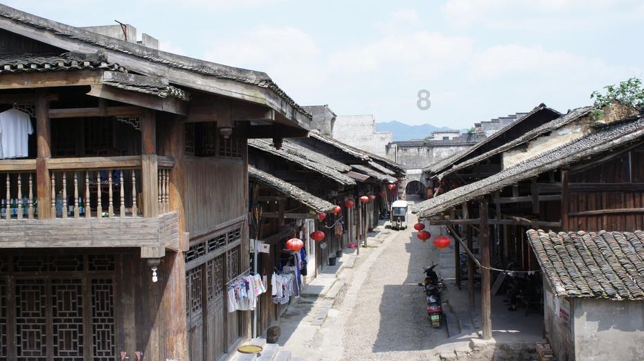 重庆亿万富豪郭家富，曾花6000万为员工买房，破产后却“众筹治病“